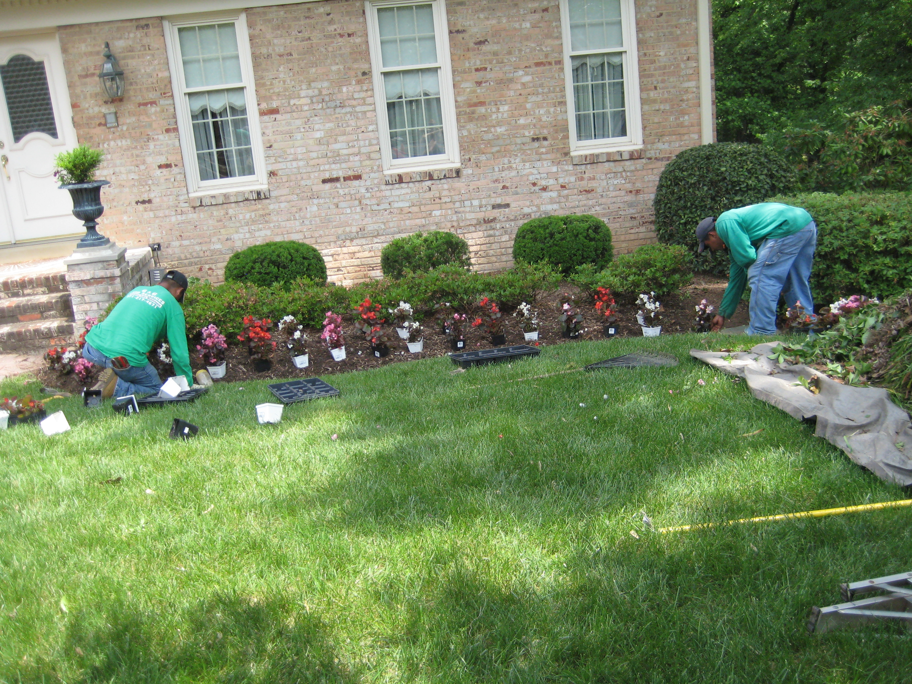 Flower installation in progress